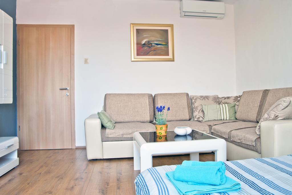 Apartment Port View-5 Min From Center Спліт Номер фото
